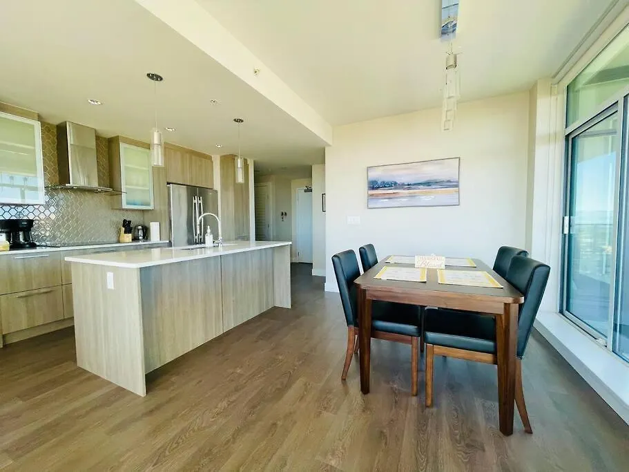 Lägenhet Luxury Downtown 2Bedroom Condo With Ocean Views Victoria